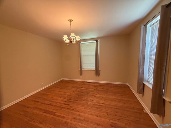 Foto del edificio - 1318 9th Ave SE