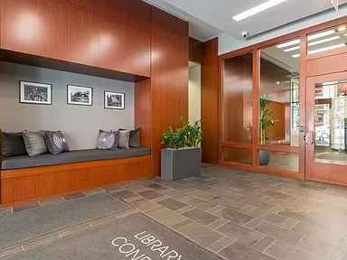 Foto del edificio - 520 S State St