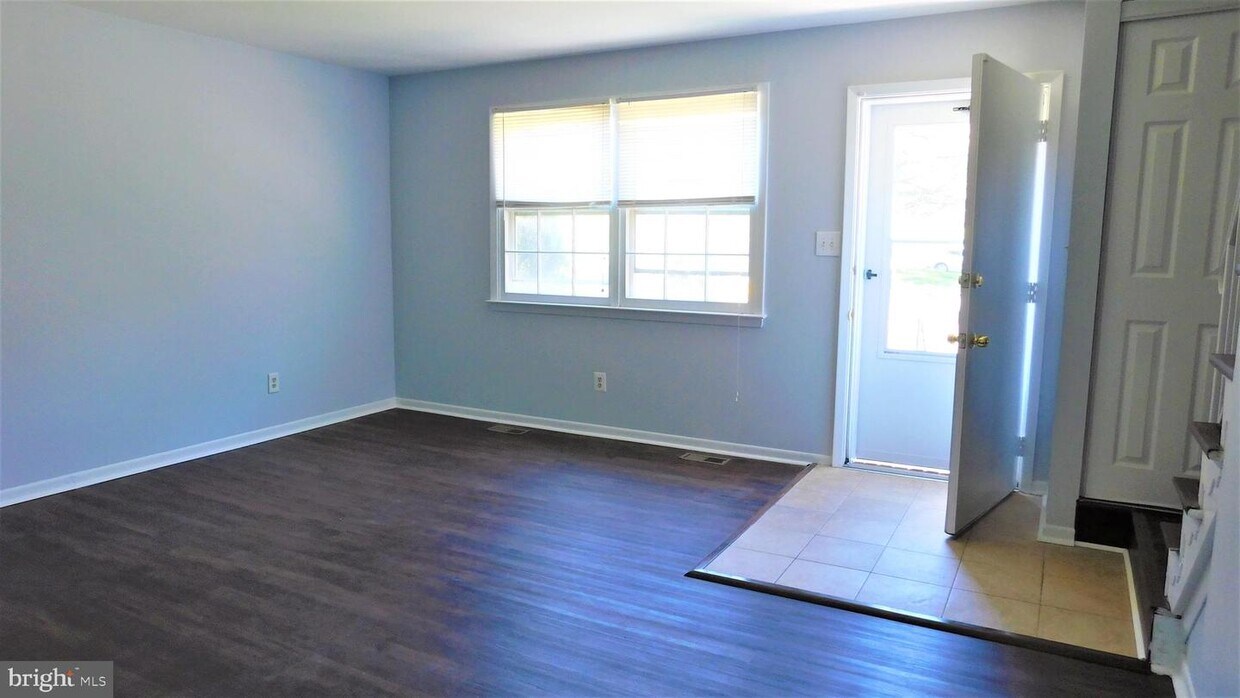 Foto principal - 3706 Double Rock Ln