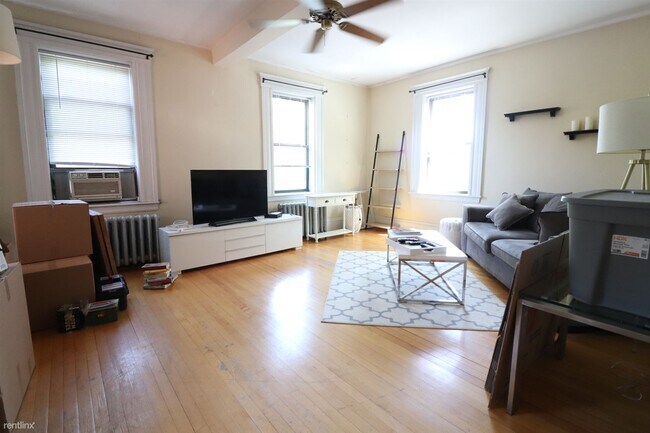 Building Photo - 2 br, 2 bath  - 1101 Beacon St # 4C