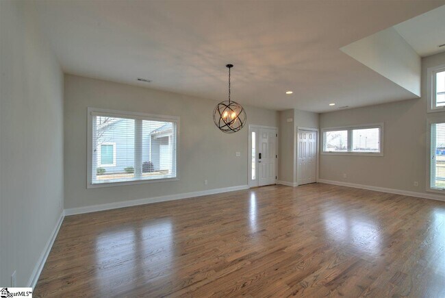 Building Photo - 401 Ansel St