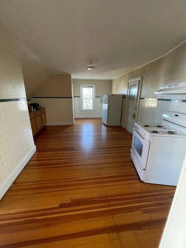 Cleveland Street Apartments - Cleveland Street Apartments