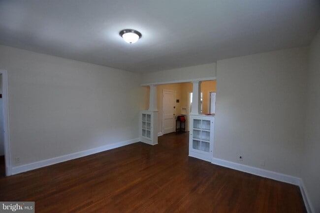Building Photo - 3944 7th St NE