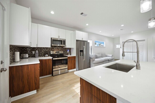 Foto del edificio - 8804 Knox St