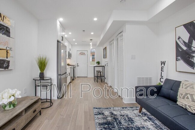 Foto del edificio - 702 19th St NE