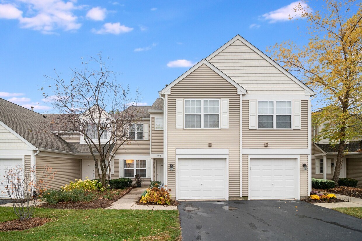 Foto principal - 2427 Sheehan Dr