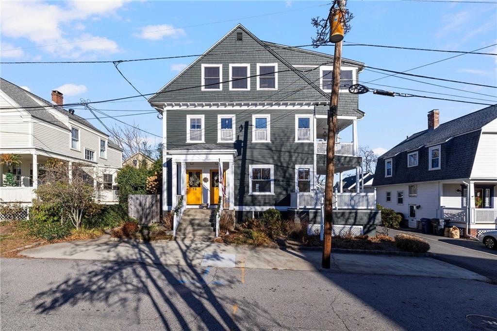 Foto principal - 73 Bayside Ave