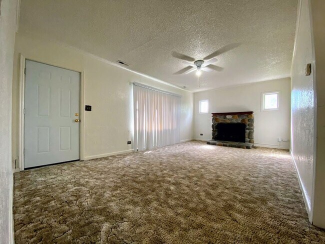 Building Photo - 4 br, 2 bath House - 1914 NE Oswego Ave