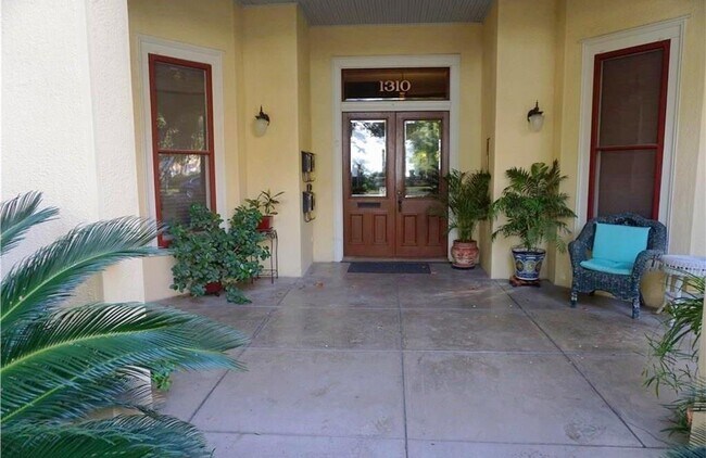 Foto del edificio - 1310 San Antonio St