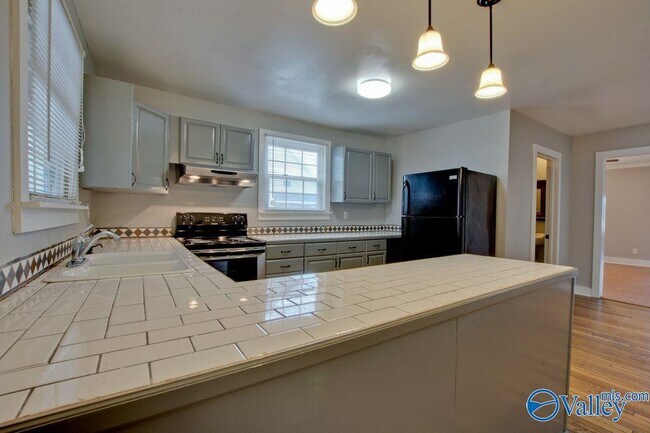 Building Photo - 3516 SW Triana Blvd