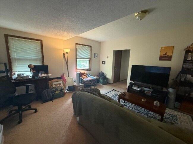 Foto del edificio - 813 N Capitol Heights