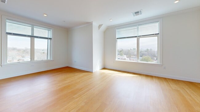 Interior Photo - The Franklin at Hancock Village