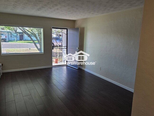 Foto del edificio - 2528 E Coolidge St