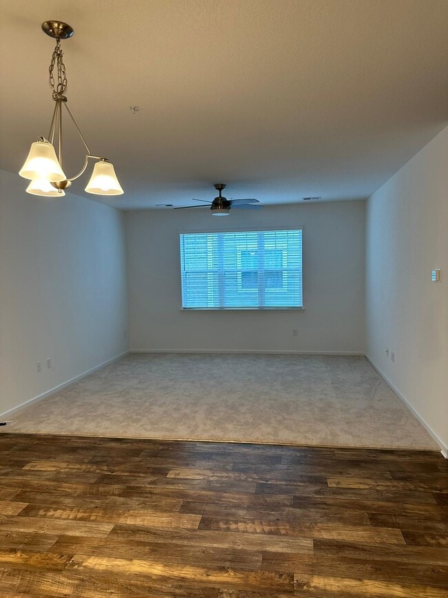 Photo - 1733 Dromolin Dr Townhome