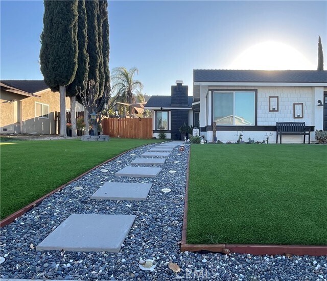 Foto principal - 3096 Edwards Pl