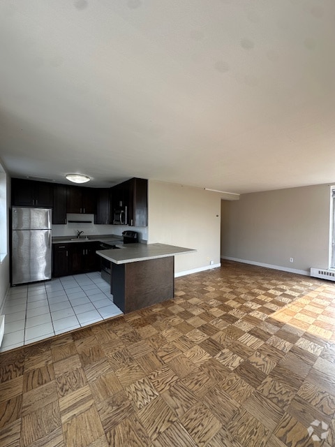 Building Photo - 1121 N Waverly Pl