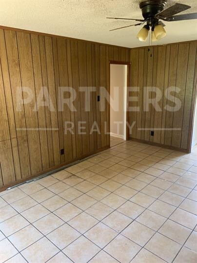 Foto del edificio - 508 Upton Rd