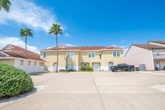 Building Photo - 15325 Bonasse Ct