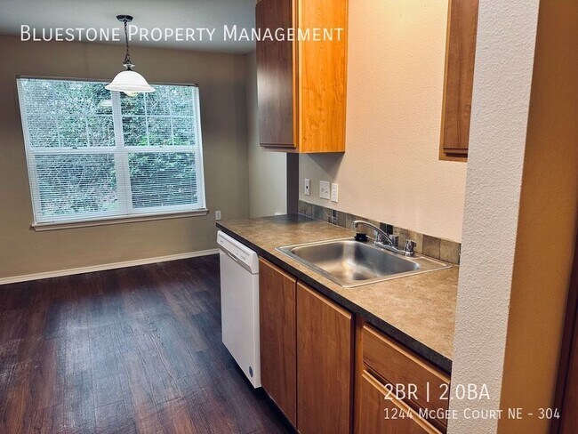 Building Photo - Two-Bedroom Apartment With Views --Availab...