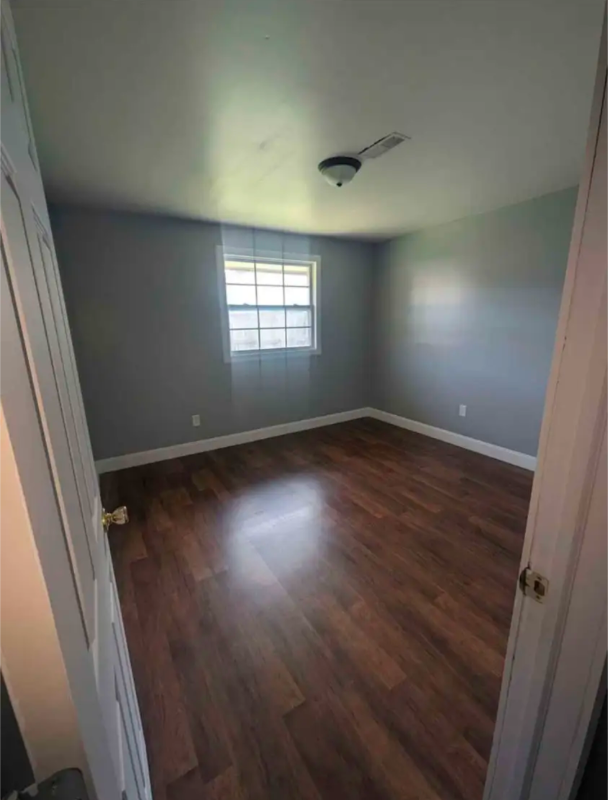 Building Photo - 14 N Ritchie Ave