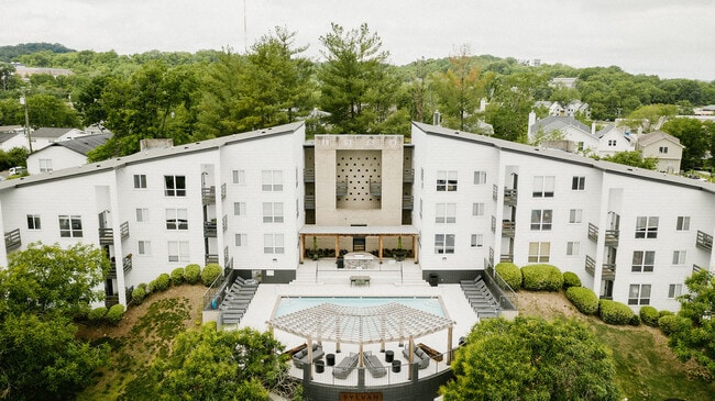 Building Photo - The Sylvan