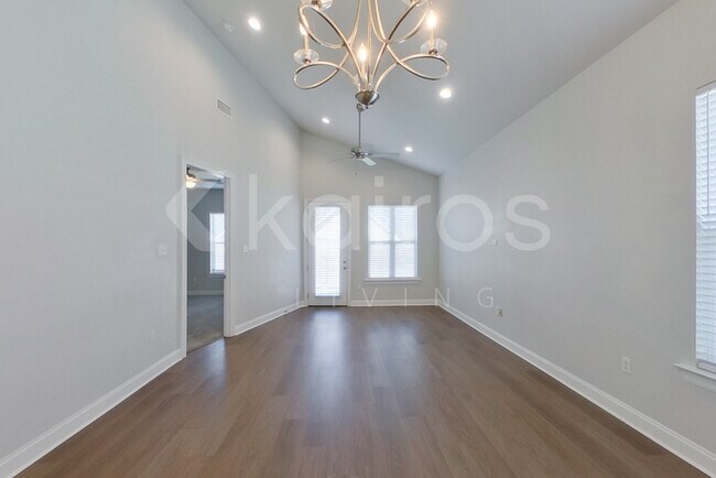Foto del edificio - 4822 Mokki Ln