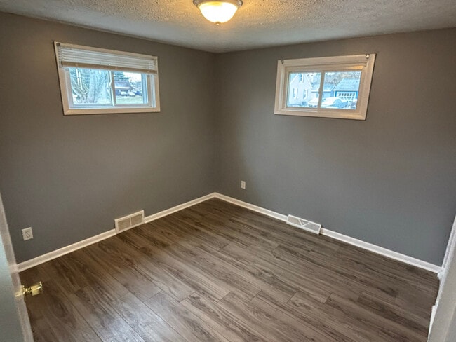 Building Photo - 324 Pershing Ave NW