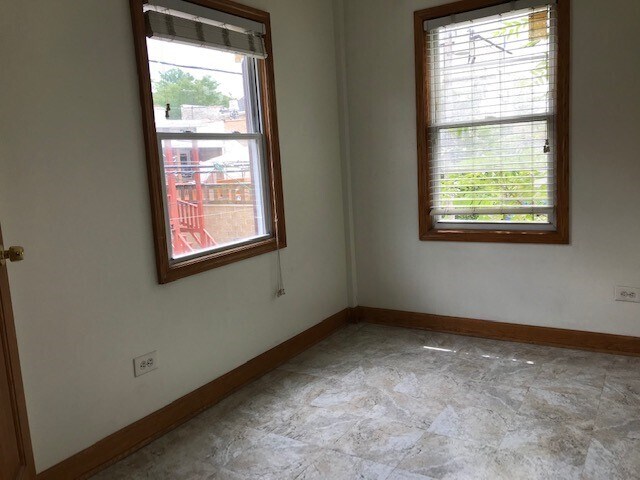 Foto principal - 819 S Carpenter St