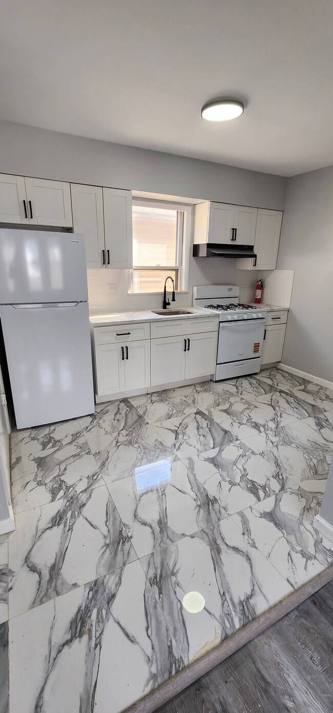 Foto del edificio - 1760 Winfield St