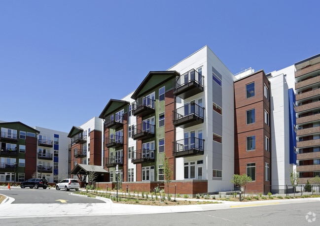 Foto del edificio - Residences at University Hills