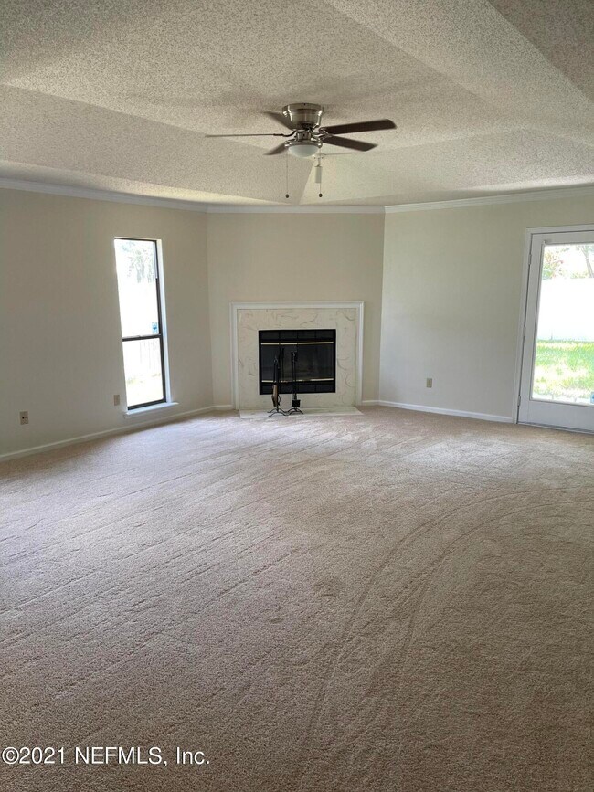 Foto del edificio - 10343 Huntington Forest Blvd E
