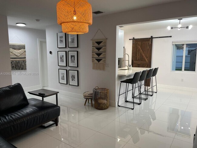 Foto del edificio - 3330 NW 18th St