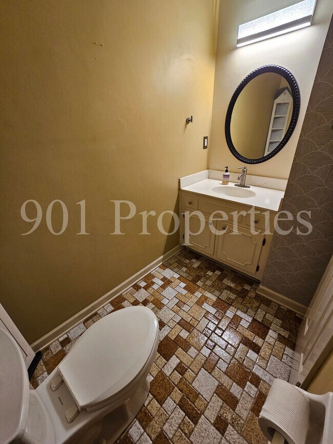 Foto del edificio - 8595 Riverchase Dr