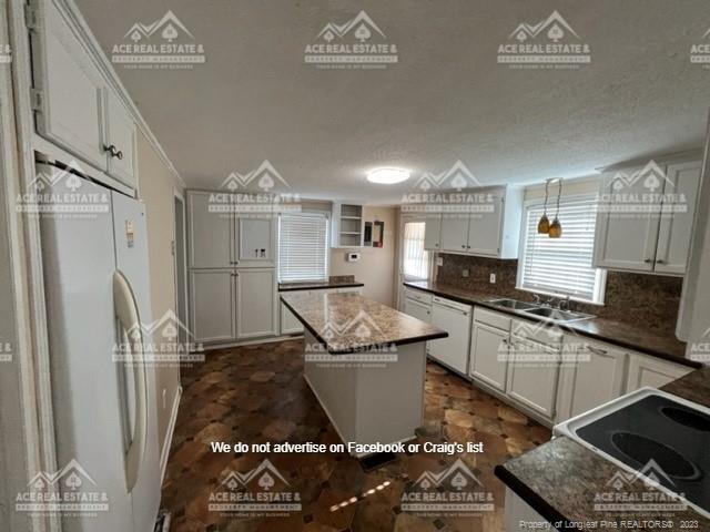 Foto del edificio - 5741 Camden Rd