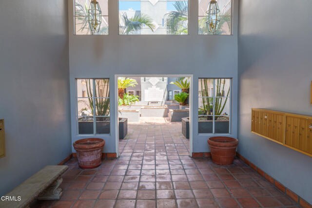 Foto del edificio - 10925 Blix St