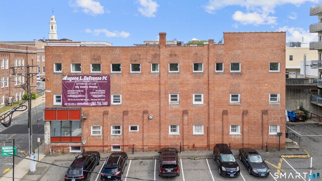 Foto del edificio - 61 Field St