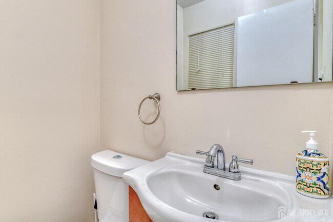 Foto del edificio - 920 Merritt Dr