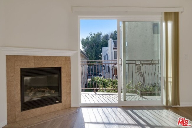 Foto del edificio - 1731 Corinth Ave