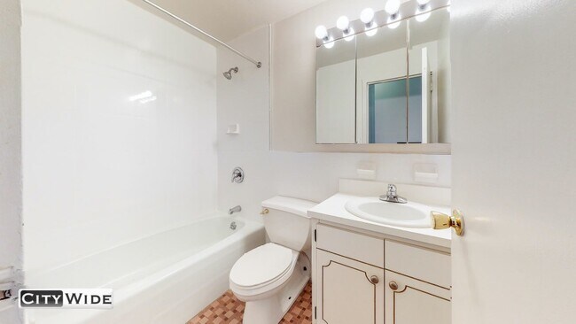 Building Photo - East 33rd Street