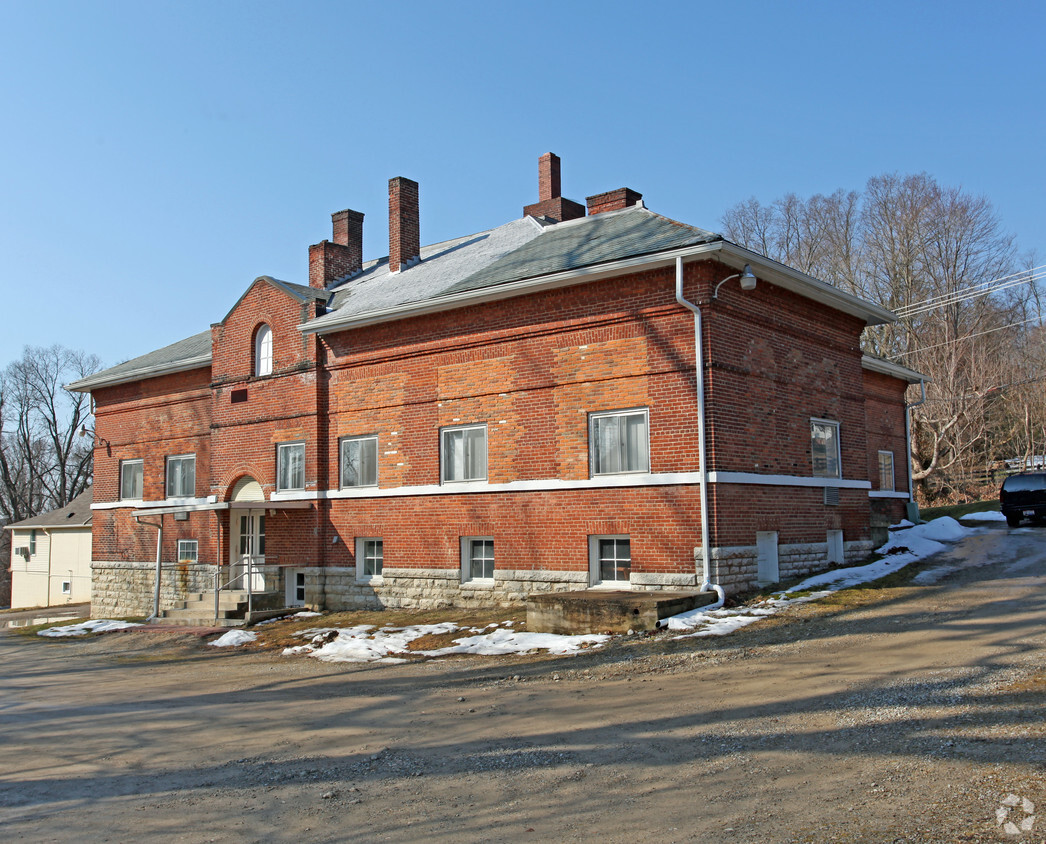 Building Photo - 109-119 N Main St