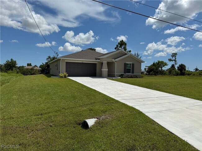 Foto del edificio - 1012 NE 32nd Ln