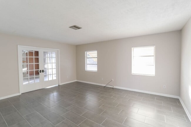 Foto del edificio - 906 Kewannee Trail