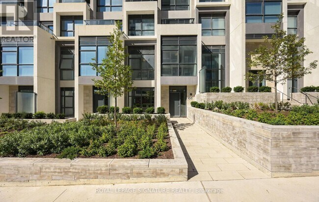 Photo du bâtiment - 10 Inn On The Pk Dr