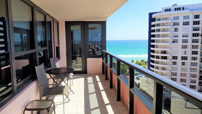 Building Photo - Alexander 1421