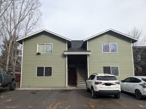 Building Photo - 1631-1637 SW Salmon Ave
