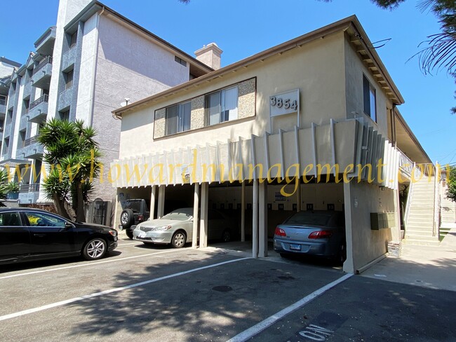 Building Photo - 3854 Mentone Ave