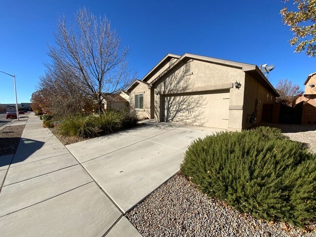 Building Photo - Beautiful 3 Bedroom Single Story Home Available Near Northern Blvd NW & Rainbow Blvd NE!