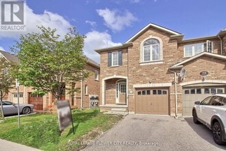 Building Photo - 651-651 Farmstead Dr