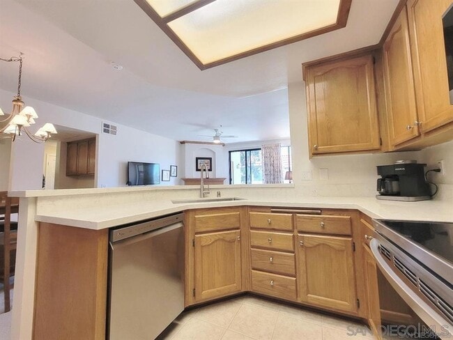 Building Photo - 5895 Friars Rd