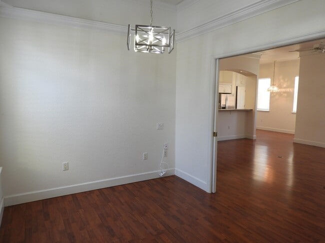 Building Photo - 1650 Fife Ct